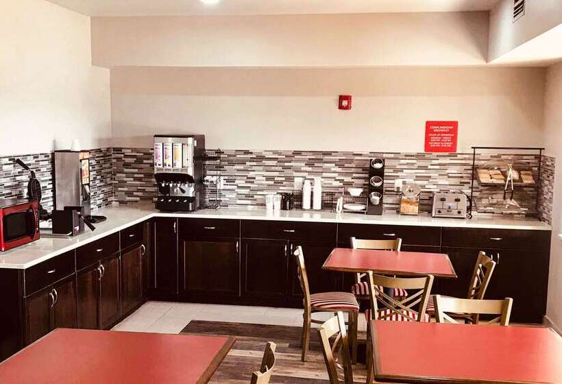 בית מלון כפרי Rodeway Inn