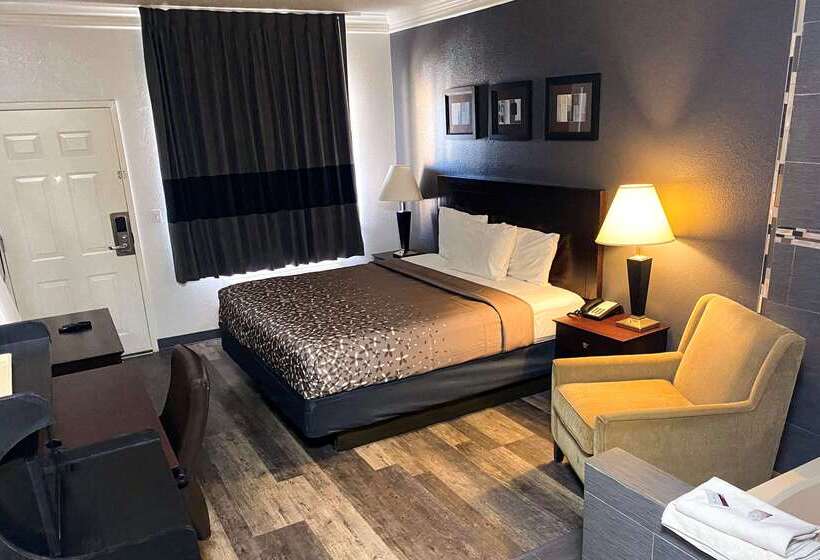 בית מלון כפרי Rodeway Inn