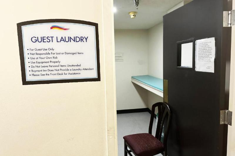 فندق Rodeway Inn & Suites