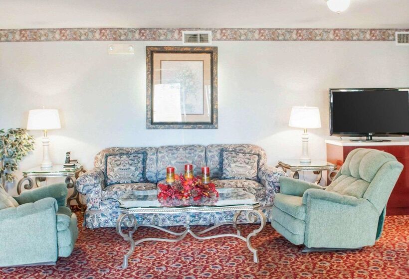 فندق Rodeway Inn