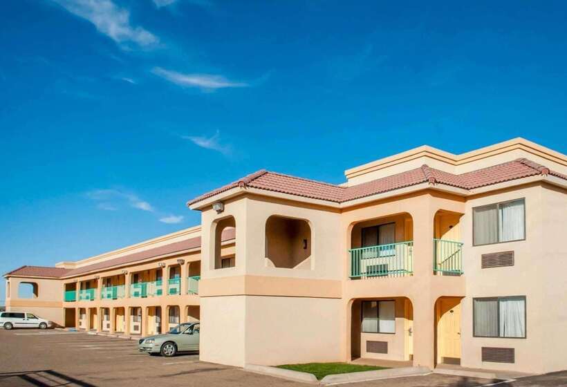 فندق Rodeway Inn