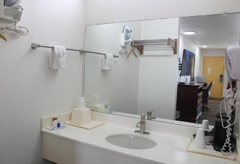 فندق Rodeway Inn