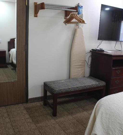 فندق Rodeway Inn