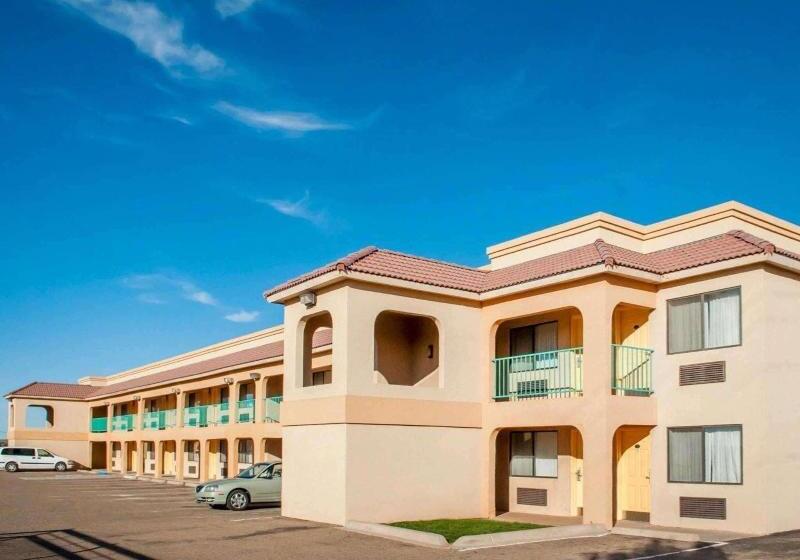 فندق Rodeway Inn