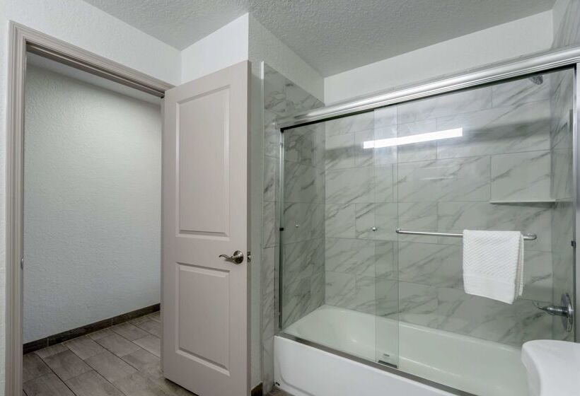 ホテル Rodeway Inn