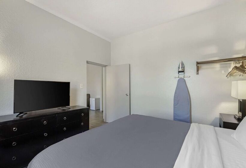 ホテル Rodeway Inn