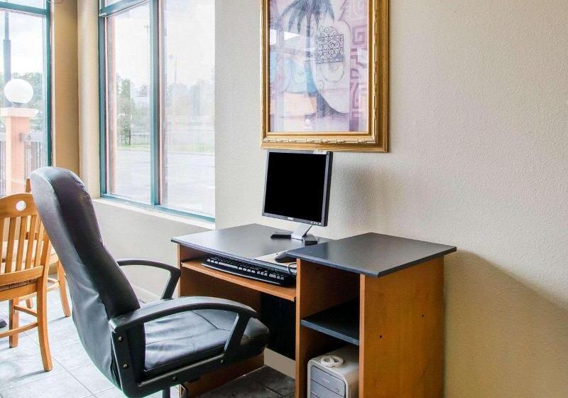 ホテル Rodeway Inn