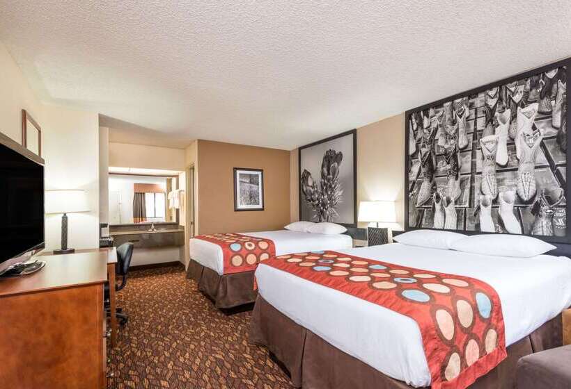 فندق Super 8 By Wyndham Clovis