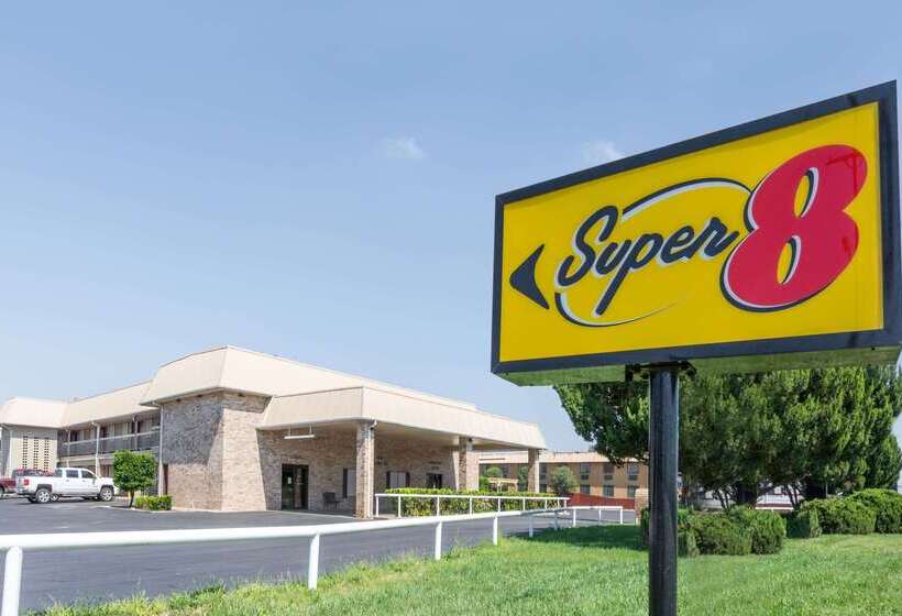 فندق Super 8 By Wyndham Clovis