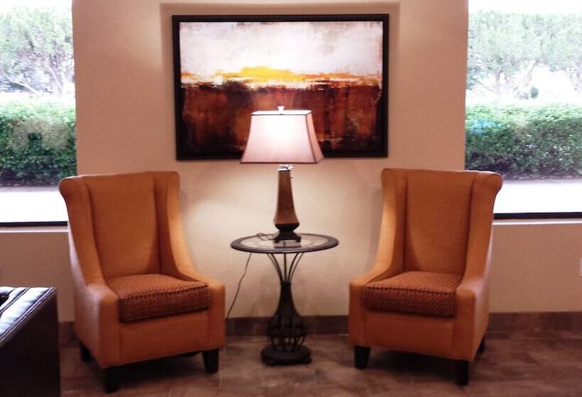 فندق Super 8 By Wyndham Clovis