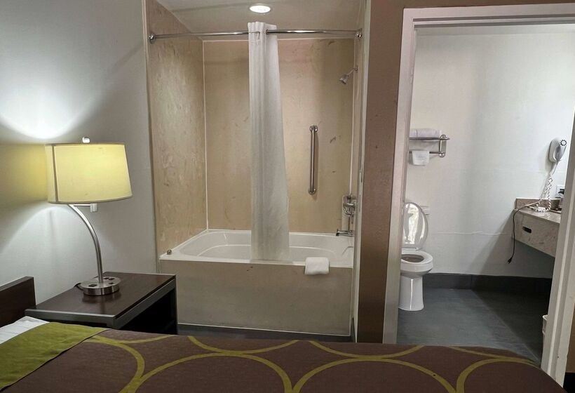 酒店 Super 8 By Wyndham Slidell