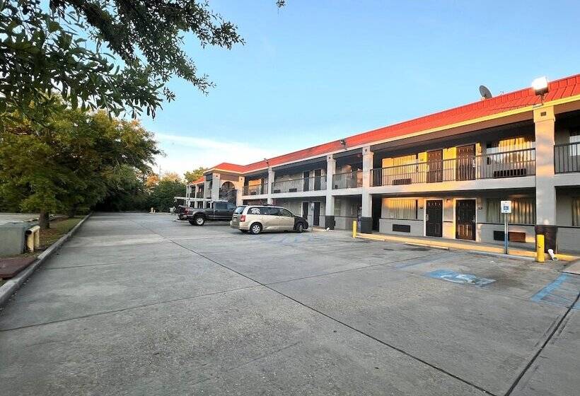 酒店 Super 8 By Wyndham Slidell