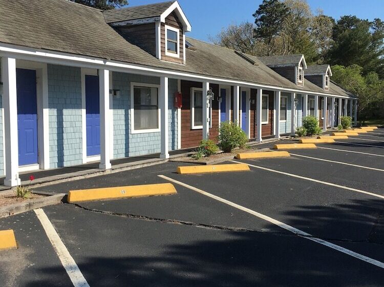 ホテル The Club At Cape Cod