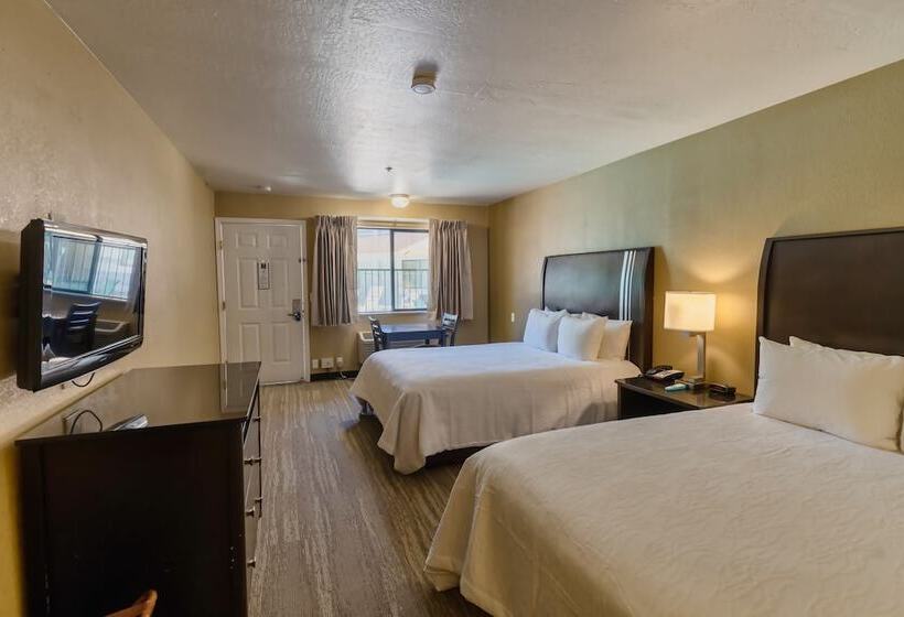 酒店 The Oakhurst Inn At Yosemite