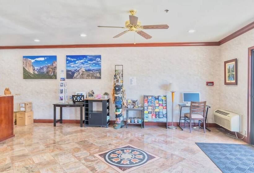 酒店 The Oakhurst Inn At Yosemite