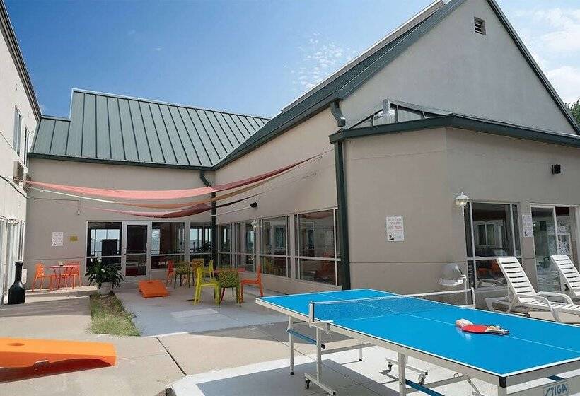 ホテル Americinn By Wyndham Omaha Near Zoo