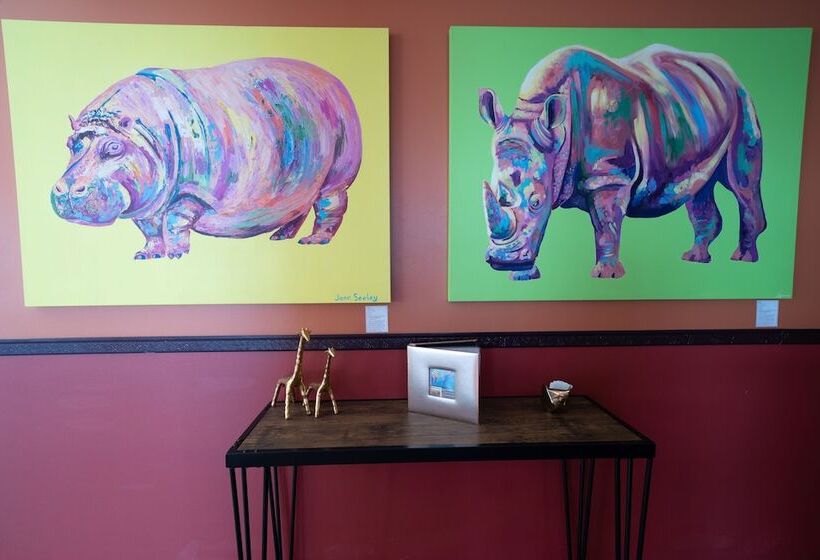 ホテル Americinn By Wyndham Omaha Near Zoo