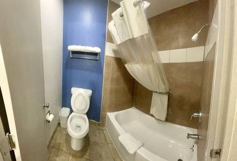 فندق Travelodge By Wyndham Junction City