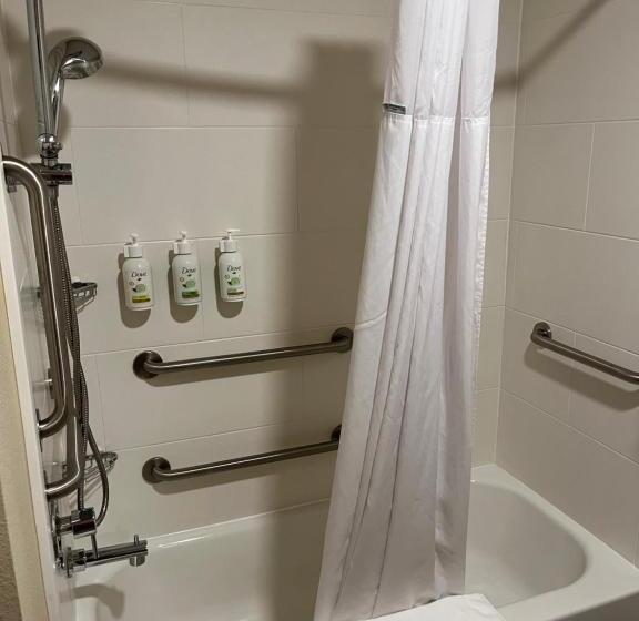 ホテル Wingate By Wyndham Pittsburgh West Mifflin