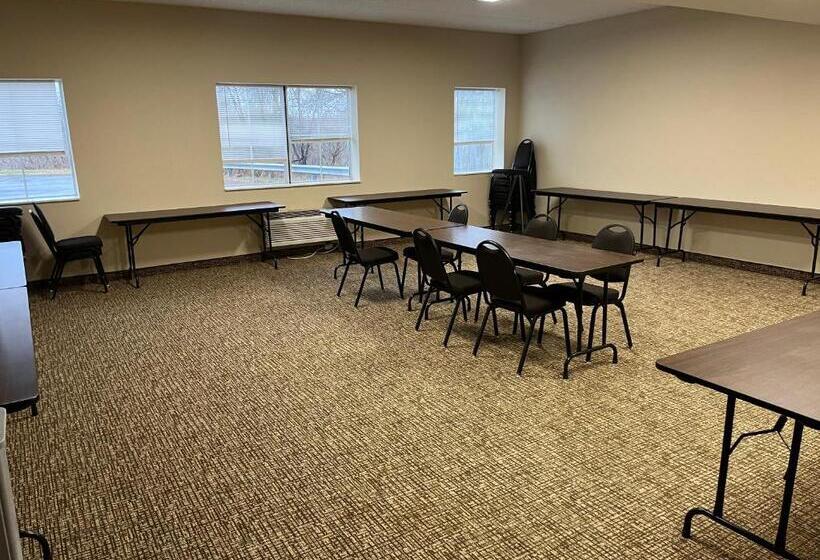 ホテル Wingate By Wyndham Pittsburgh West Mifflin