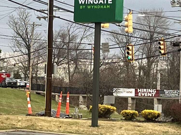Отель Wingate By Wyndham Pittsburgh West Mifflin