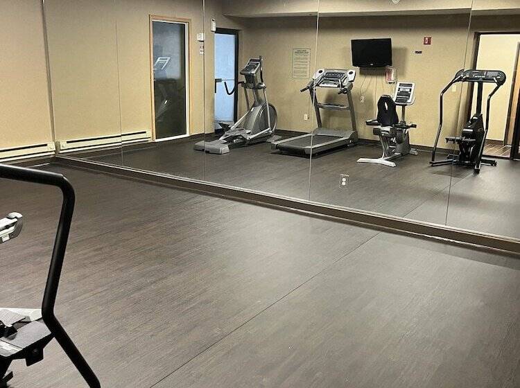 ホテル Wingate By Wyndham Pittsburgh West Mifflin