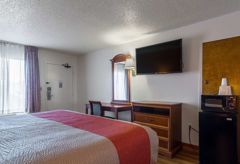 Motel 6 Waycross