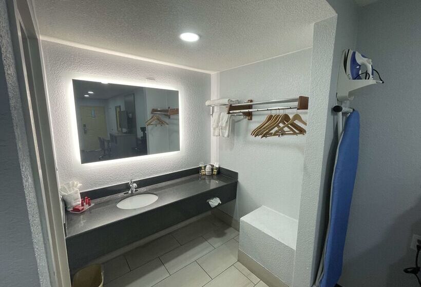 מוטל Surestay Hotel By Best Western Childress