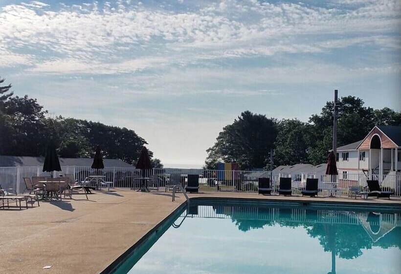 منتجع Ogunquit Tides