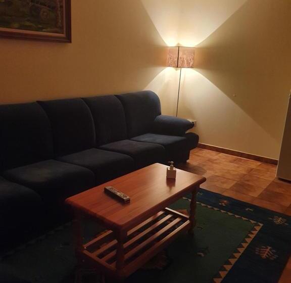 Общежитие A Corticela