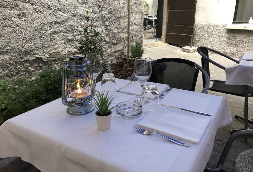 הוסטל Grütli Inn