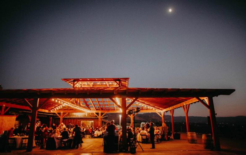 호스텔 Hilltop Tavern And Inn