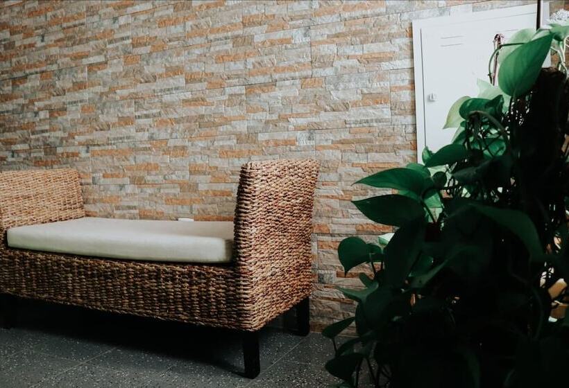 旅馆 Sublime Sun & Van By Meco Stays