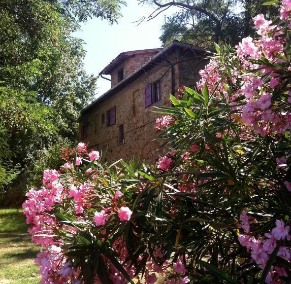 Farmhouse B&b Il Paretaio