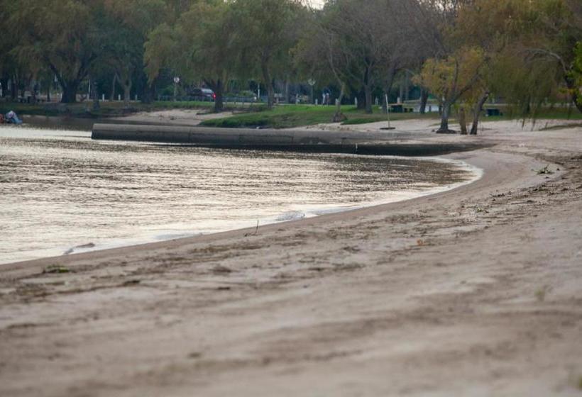 هتل Bagu Nueva Palmira