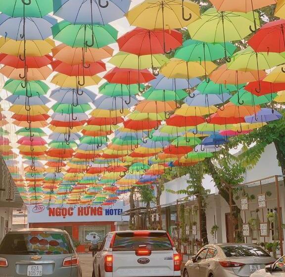 هتل Ngọc Hưng