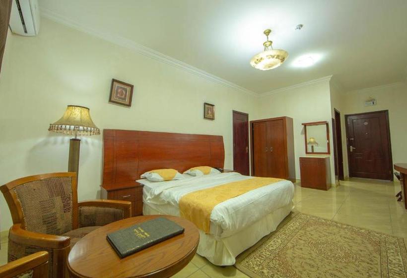 호텔 The New Address