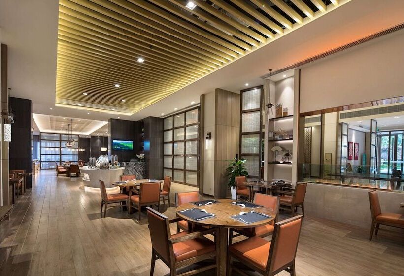 ホテル Ramada By Wyndham Baoji Jintai