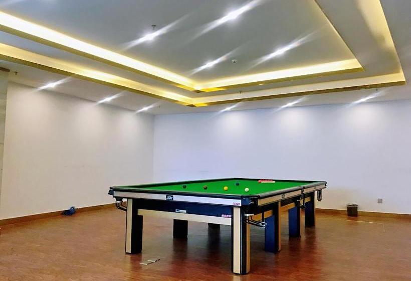 Отель Subei Grand  Shigatse