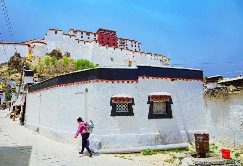Отель Subei Grand  Shigatse