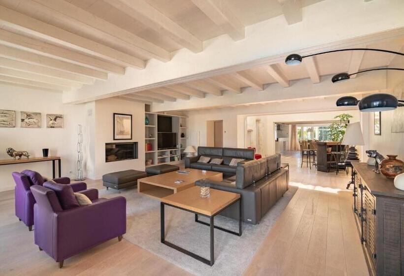 Отель Villa De L'eclusier