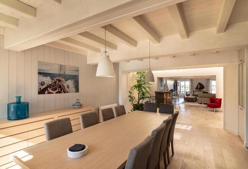 Отель Villa De L'eclusier