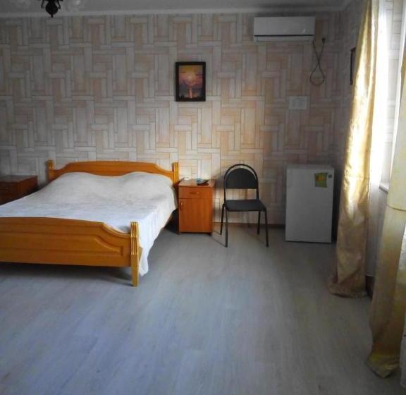 پانسیون Nika Guest House