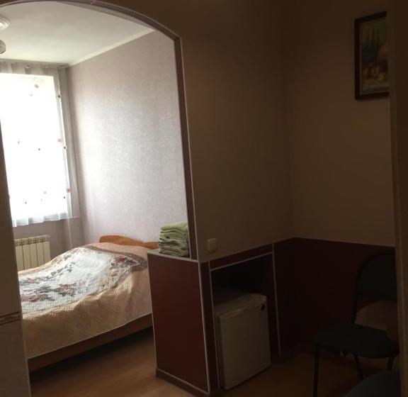 پانسیون Nika Guest House