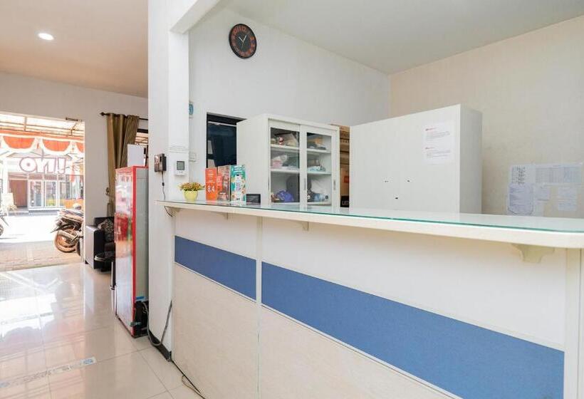 膳宿费 Reddoorz Near Taman Krida Budaya Malang