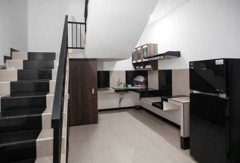 膳宿费 Reddoorz Near Taman Krida Budaya Malang