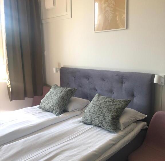 Sjugare Gård Bed & Breakfast