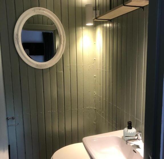 Sjugare Gård Bed & Breakfast