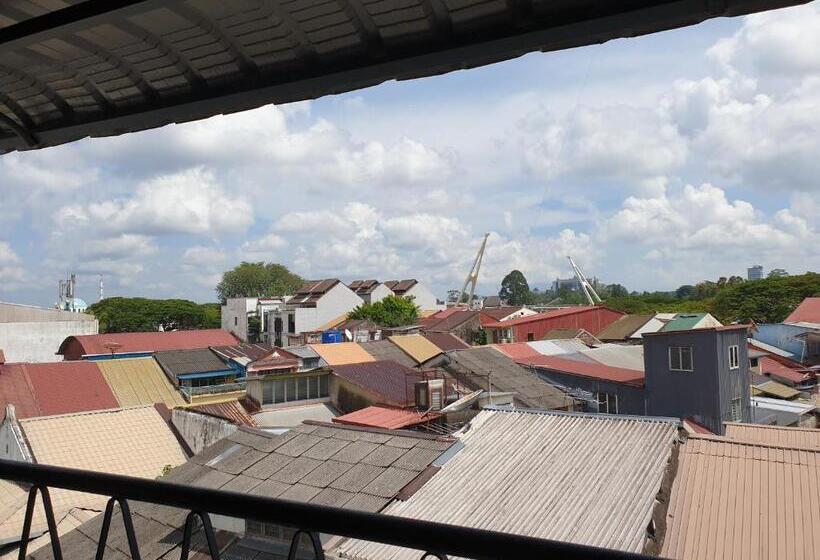 Общежитие Hornbill's Nest Kuching