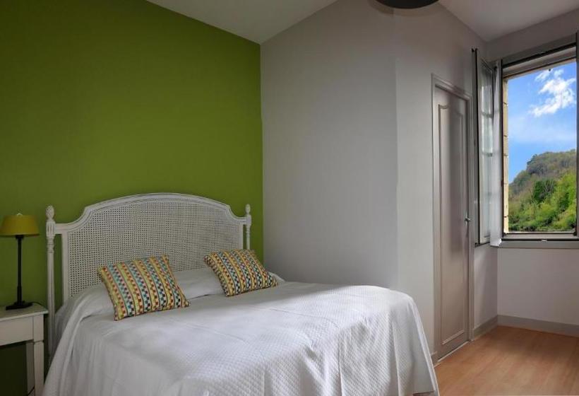 Bed and Breakfast Auberge Des Platanes